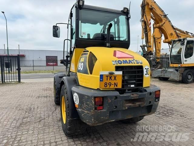Komatsu WA 80-5 Фронтальные погрузчики