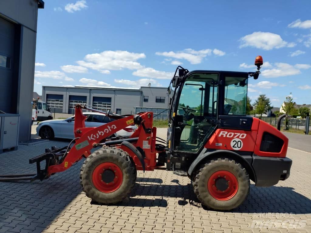 Kubota R 070 Фронтальные погрузчики