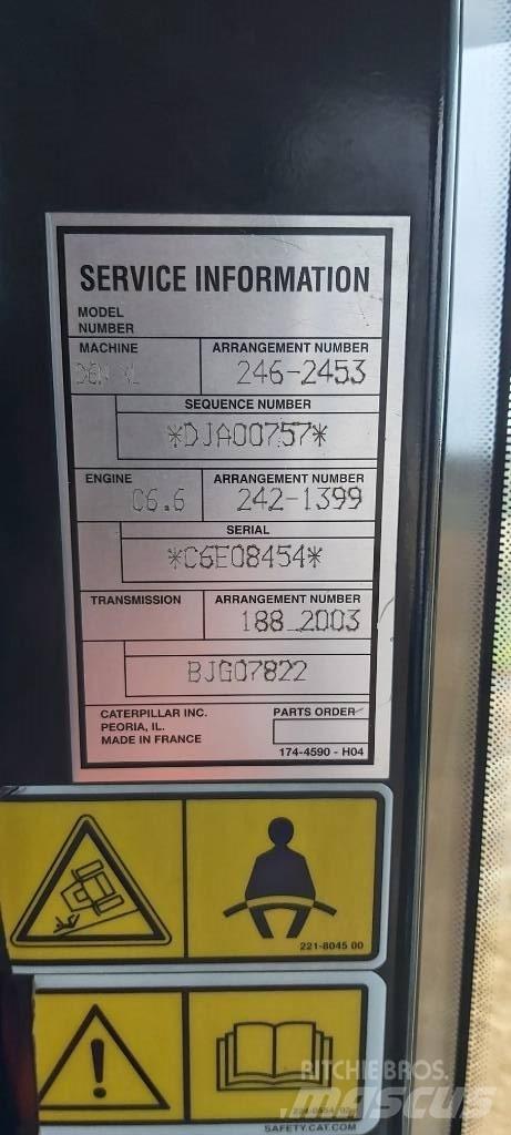 CAT D6N XL Гусеничные бульдозеры