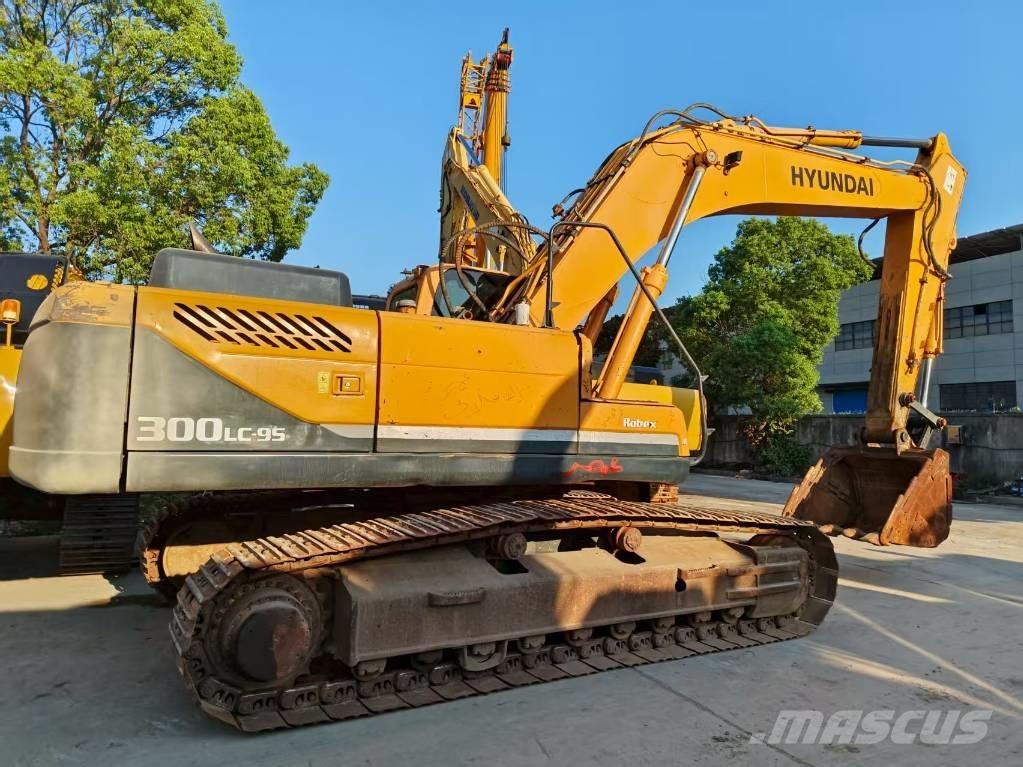 Hyundai R300LC-9S Гусеничные экскаваторы