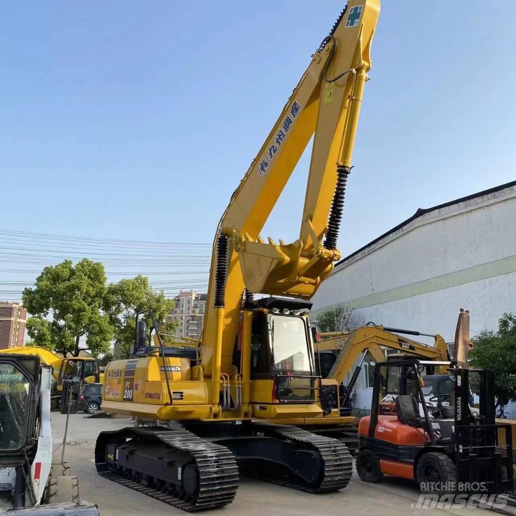 Komatsu PC 200-8N1 Гусеничные экскаваторы