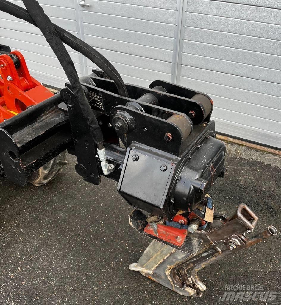 Ditch Witch R300 Траншеекопатели