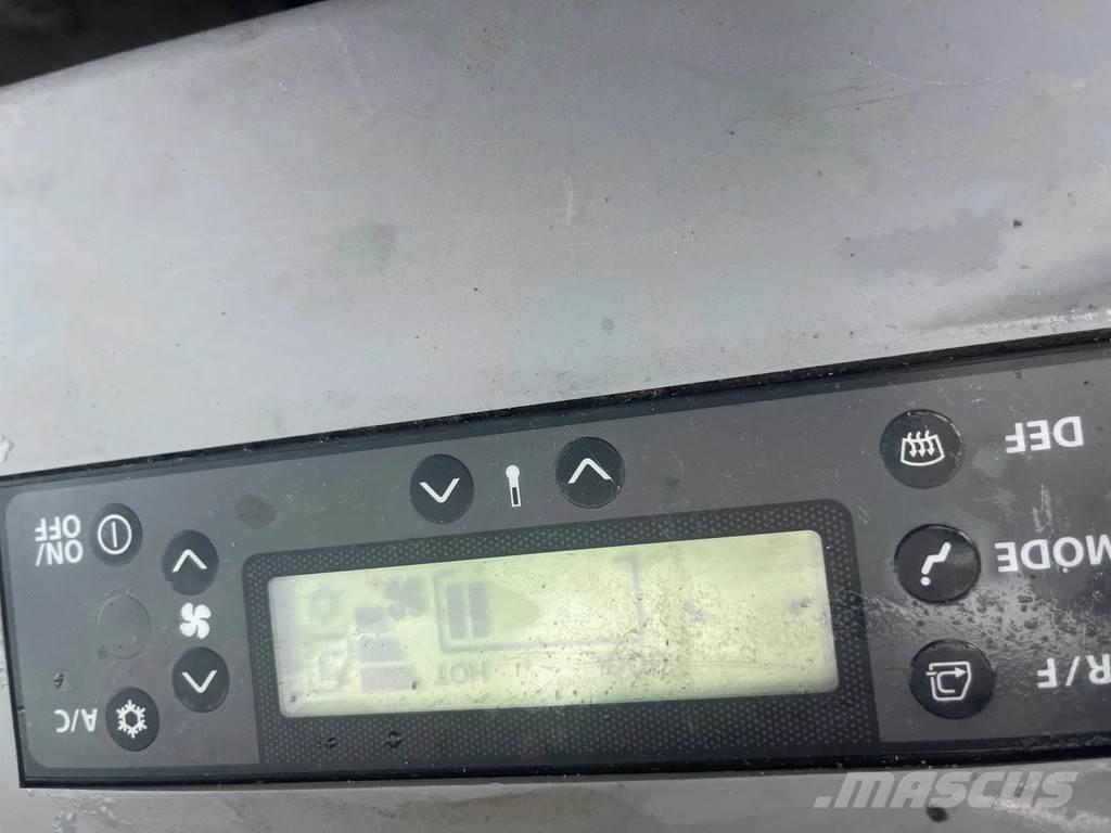 Hitachi U55-5a Мини-экскаваторы
