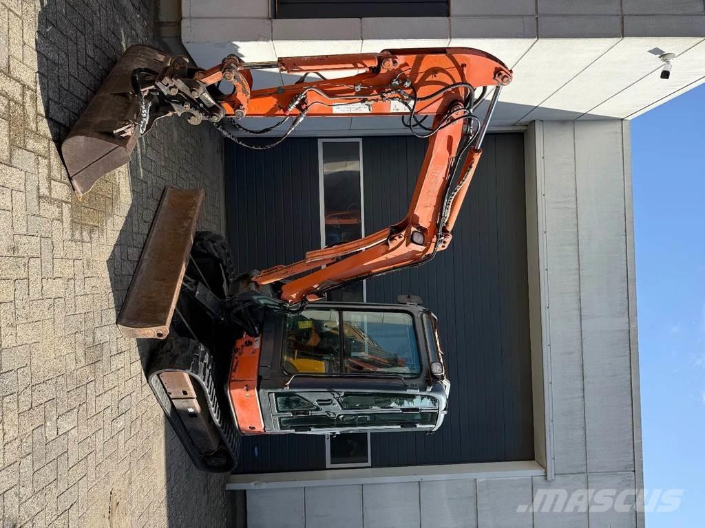 Hitachi ZX30U Мини-экскаваторы