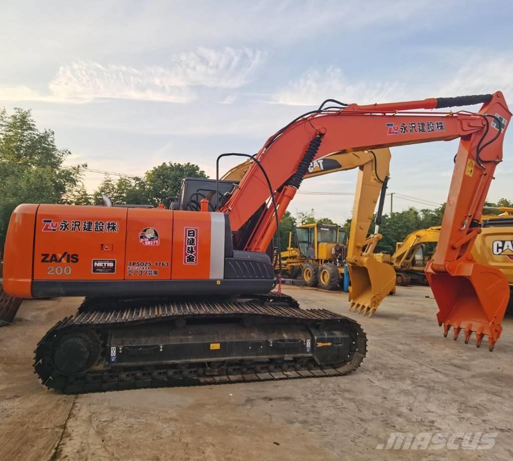 Hitachi ZX 200 Гусеничные экскаваторы
