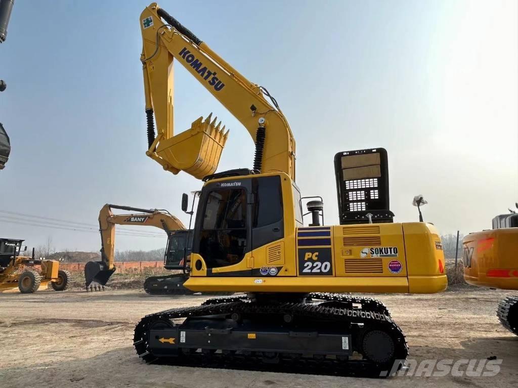 Komatsu 220 Гусеничные экскаваторы