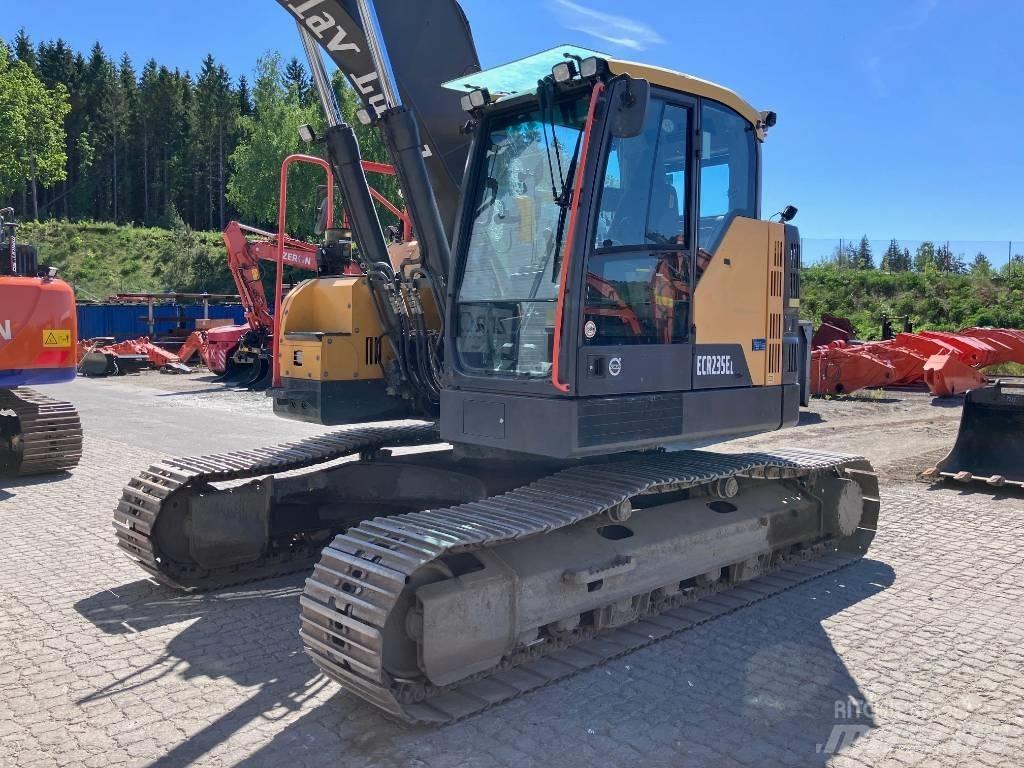 Volvo ECR235EL Гусеничные экскаваторы