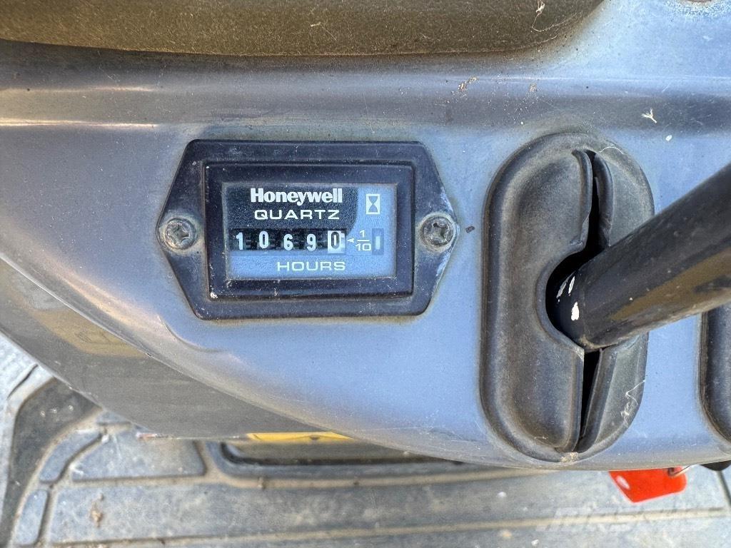 Yanmar SV08 (1C631) Мини-экскаваторы