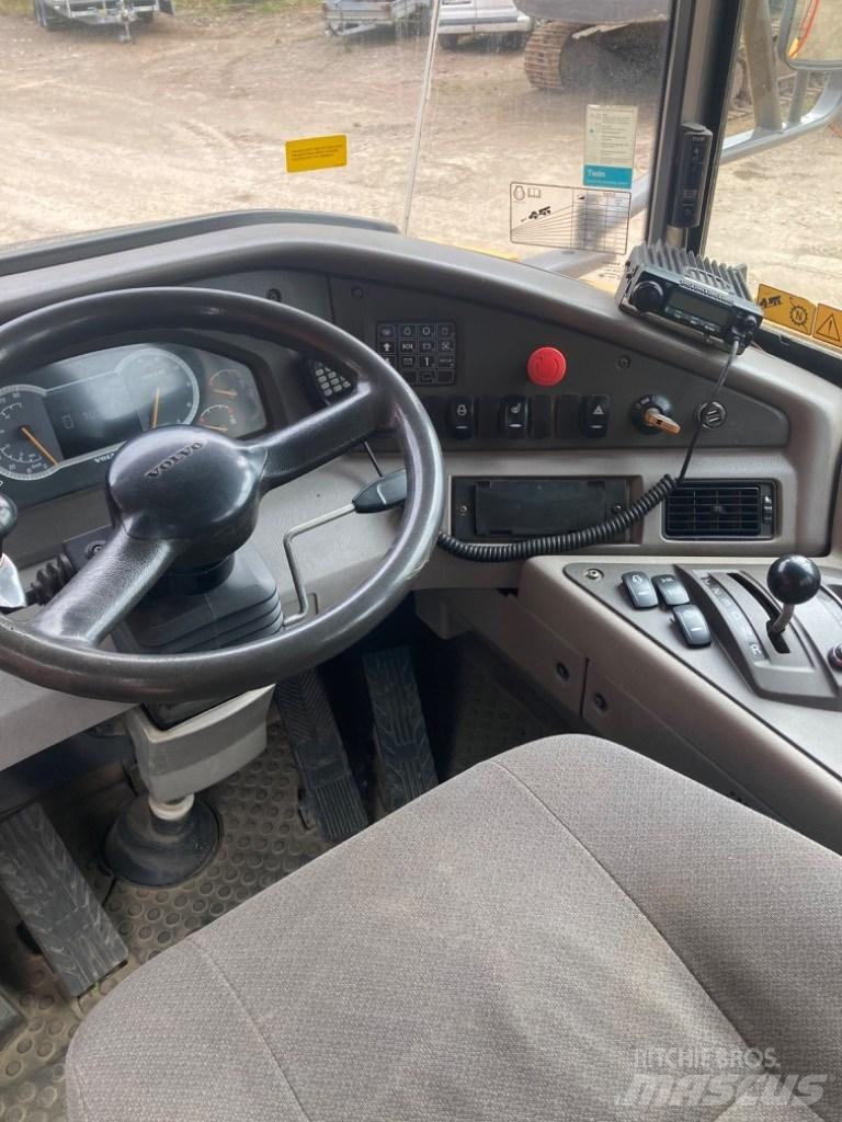 Volvo A25G Шарнирно-сочленённые самосвалы