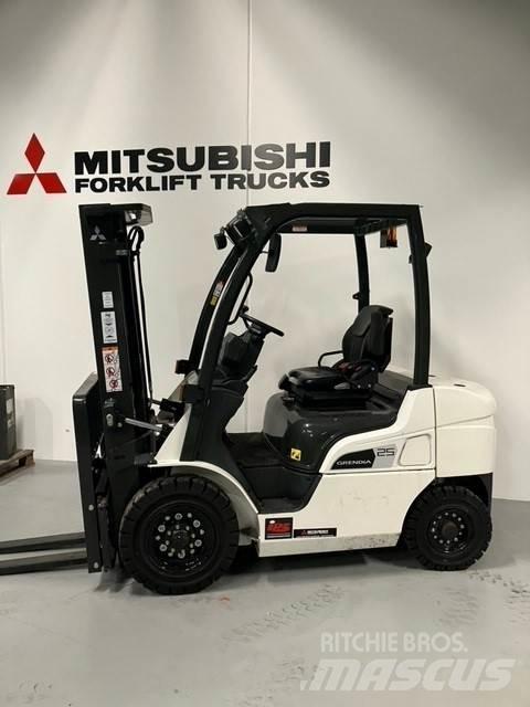 Mitsubishi FD25N3 Дизельные погрузчики