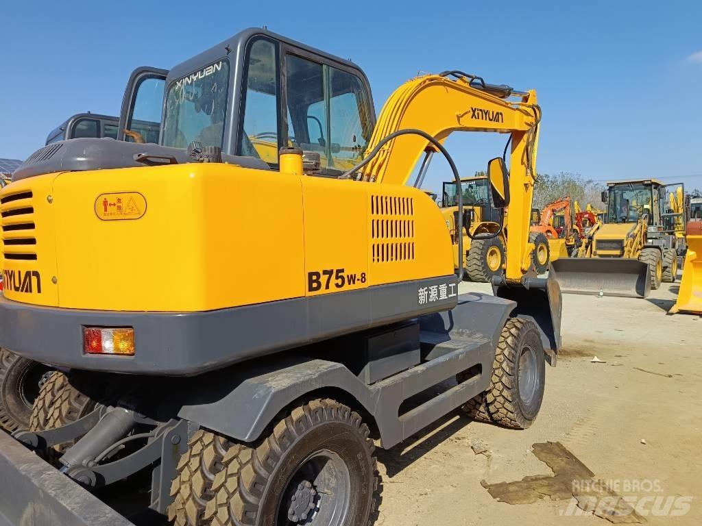 Xinyuan XYB75W-9 Гусеничные экскаваторы