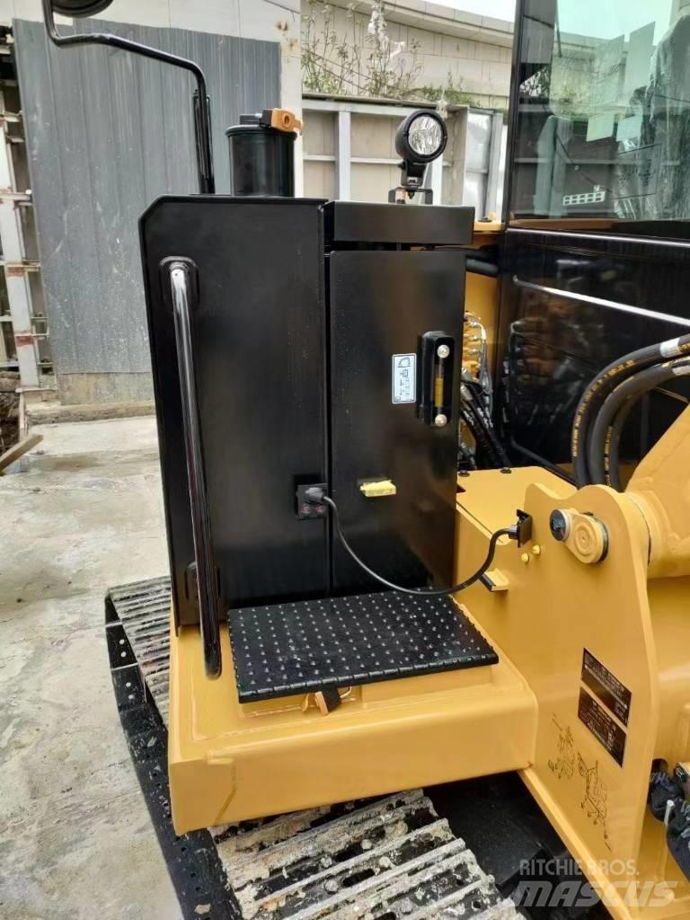 CAT 305.5 Мини-экскаваторы