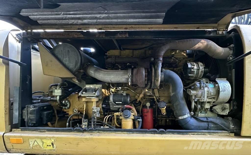 CAT M 316 D Колёсные экскаваторы