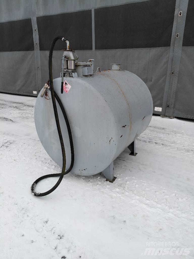  Farmarisäiliö 1300 L Сельхозтехника - Другие