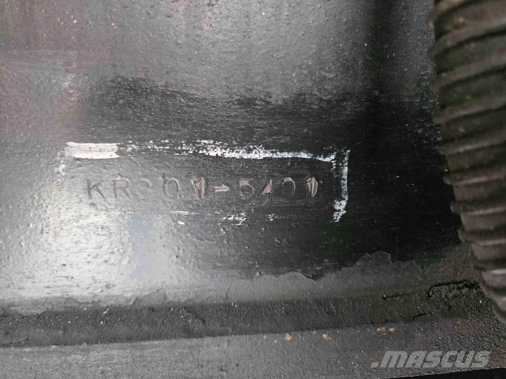 Kato KR 350-3 Автокраны вездеходы