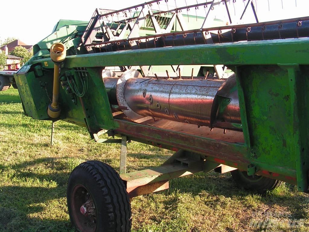 John Deere 2054 Зерноуборочные комбайны