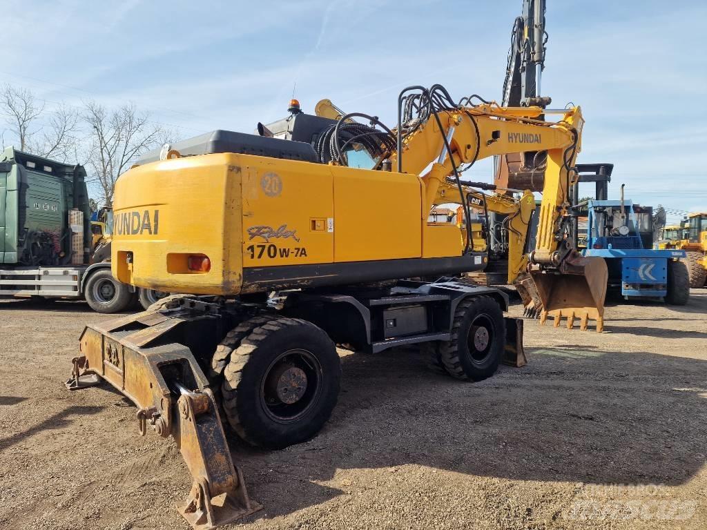 Hyundai R 170 W Колёсные экскаваторы