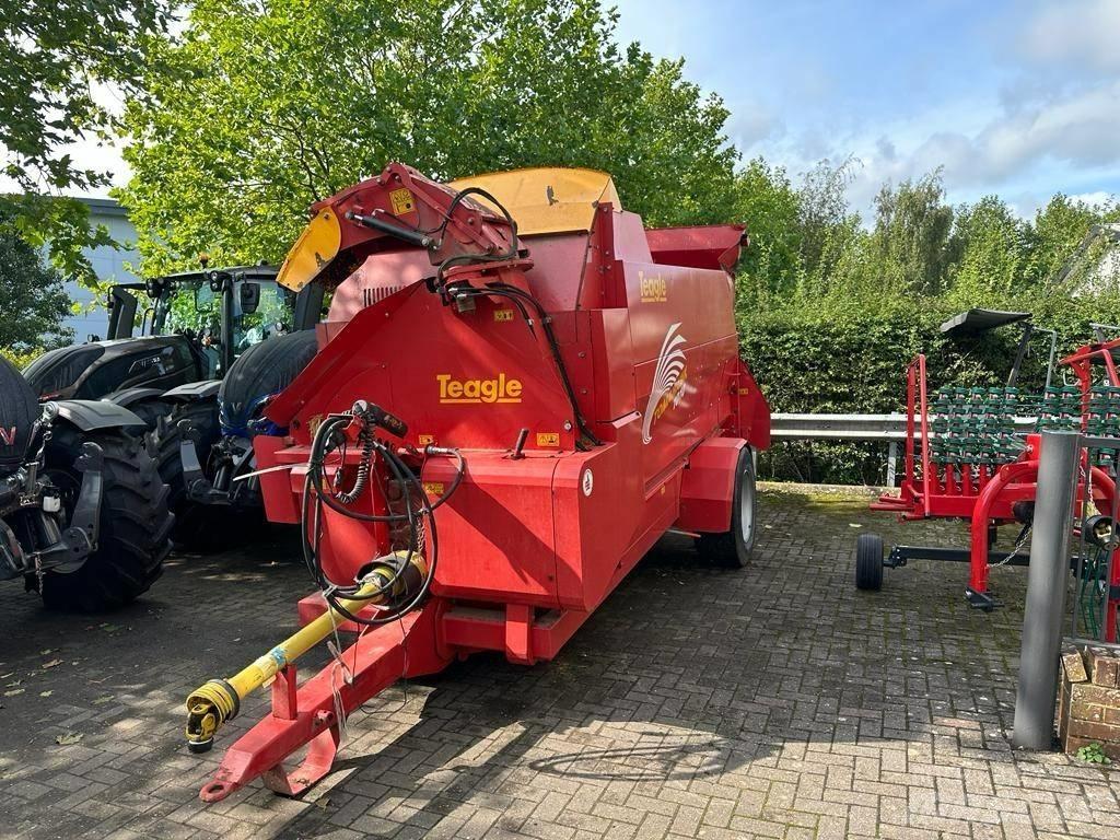 TEAGLE TOMAHAWK 1010 Измельчители тюков