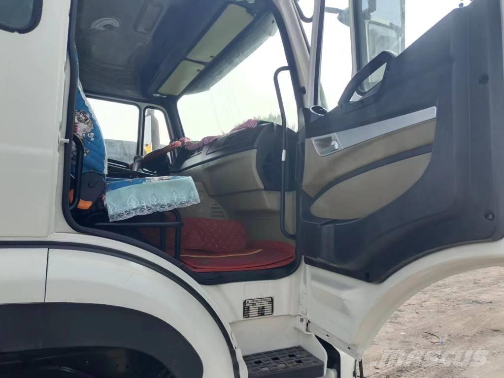 Sinotruk HOWO 371hp Седельные тягачи