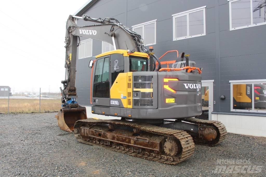 Volvo ECR 235 E Гусеничные экскаваторы
