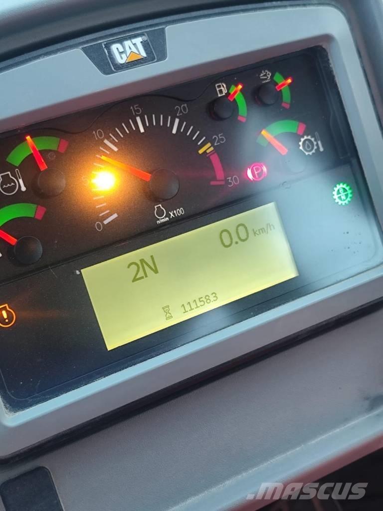 CAT 980M Фронтальные погрузчики