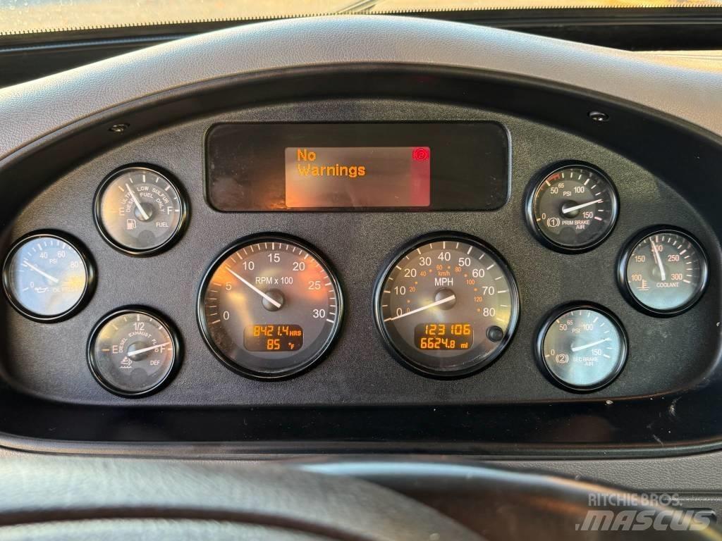 Peterbilt 348 Грузовые эвакуаторы