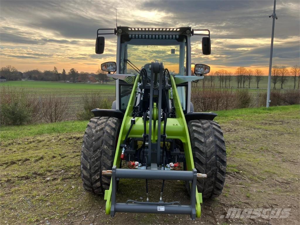 CLAAS Torion 530 Фронтальные погрузчики