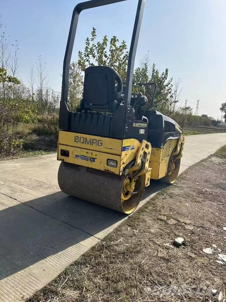 Bomag BW 100 AD Катки тротуарные