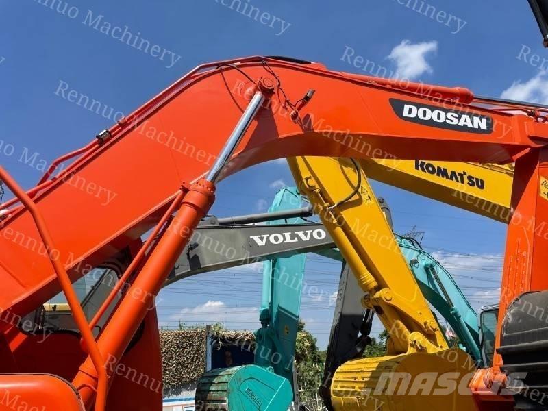 Doosan DH 300 LC-7 Гусеничные экскаваторы