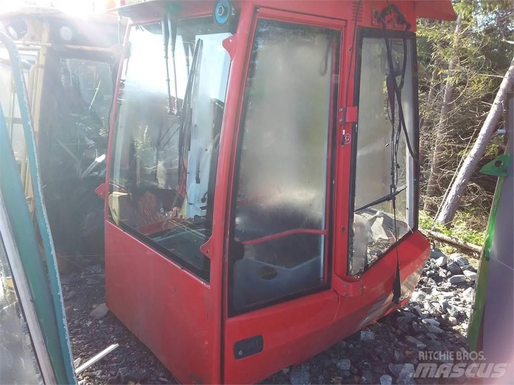 Komatsu 895 Кабины и интерьер