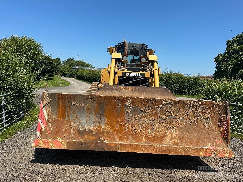 CAT D 6 T LGP Гусеничные бульдозеры