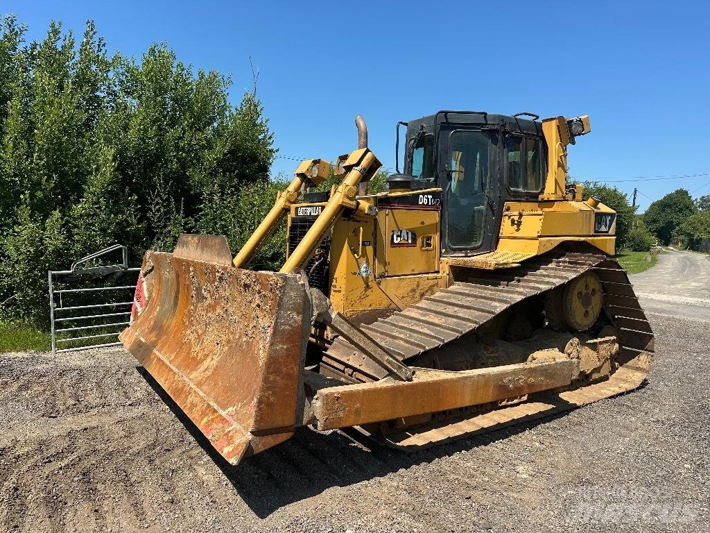 CAT D 6 T LGP Гусеничные бульдозеры