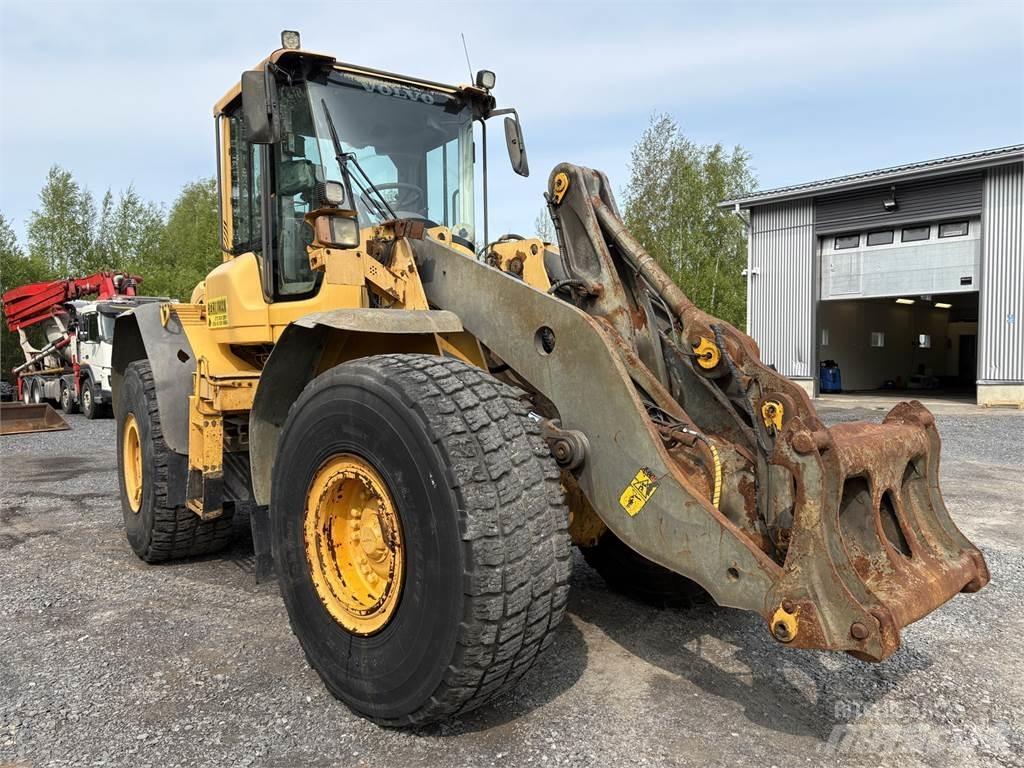 Volvo L120F Фронтальные погрузчики