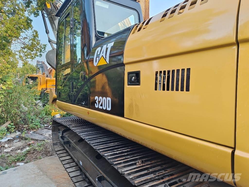 CAT 320 D Гусеничные экскаваторы