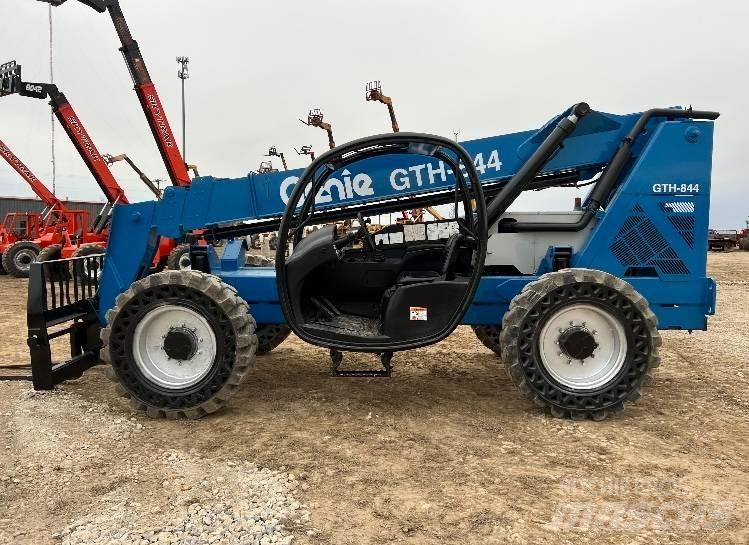 Genie GTH844 Телескопические погрузчики
