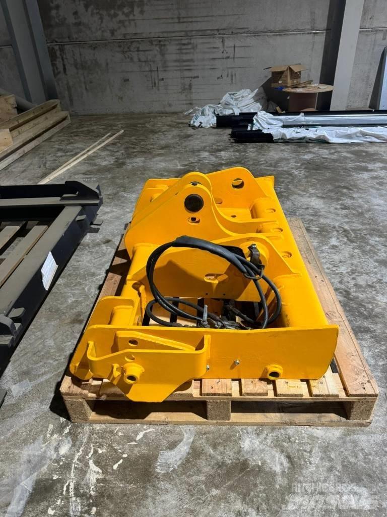 JCB Q FIT HEADSTOCK Комплектующие для погрузочных и сельхозмашин