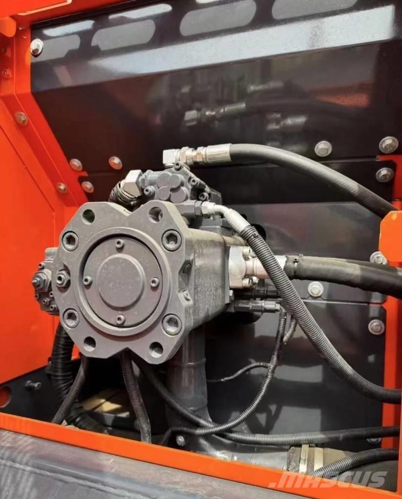 Doosan 225 DX Гусеничные экскаваторы