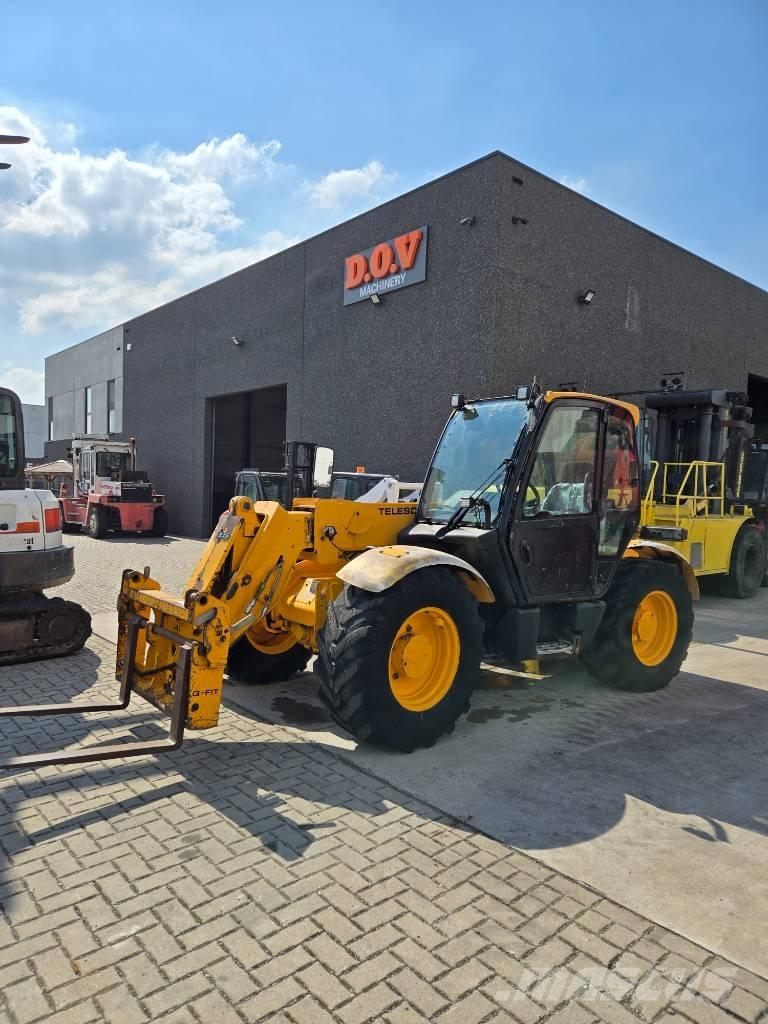 JCB 530 Телескопические погрузчики