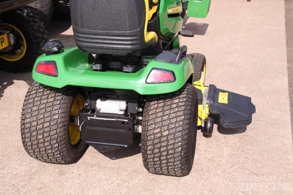 John Deere X 590 Самоходные газонокосилки