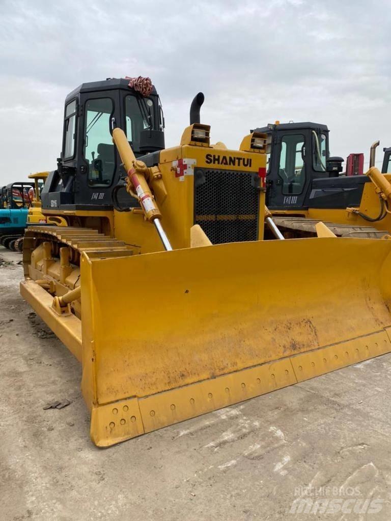 Shantui SD 16 Гусеничные бульдозеры