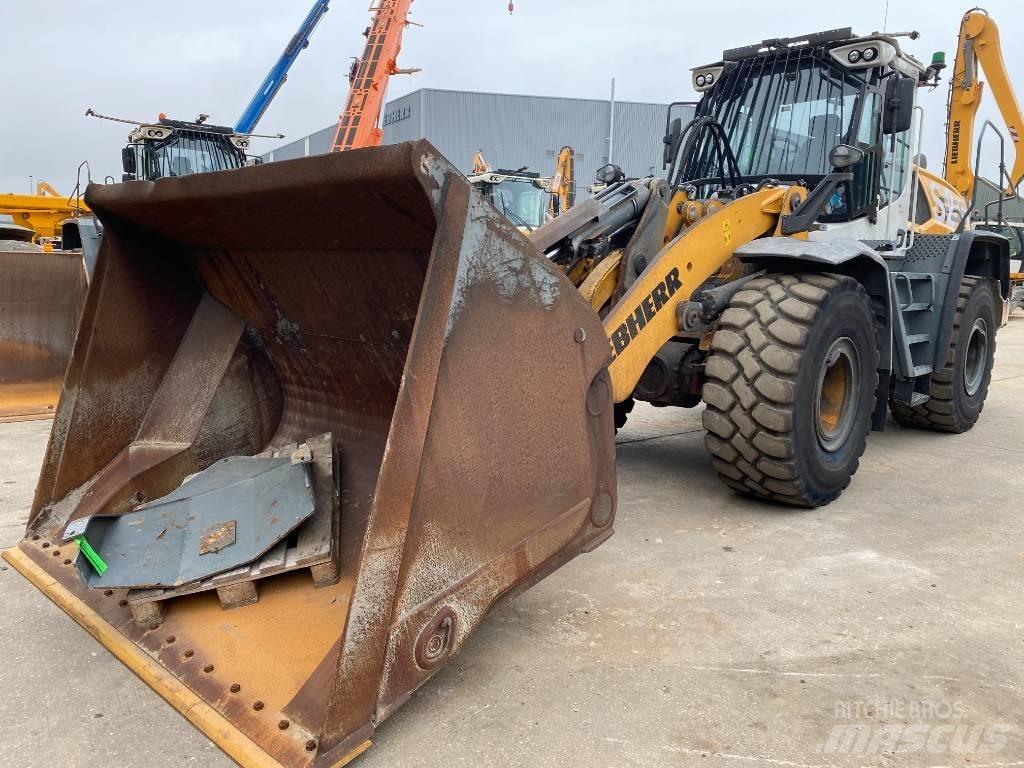 Liebherr L 556 Фронтальные погрузчики