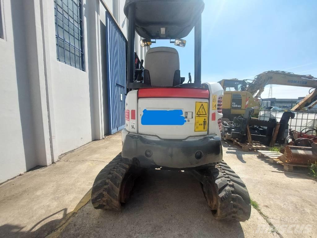 Komatsu PC27R-2 Мини-экскаваторы