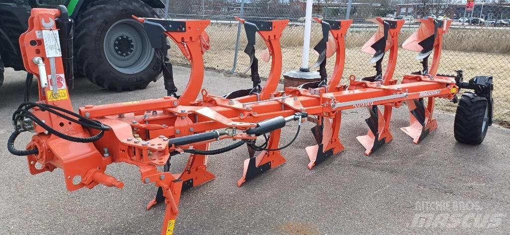 Kubota RM 2005 Оборотные плуги