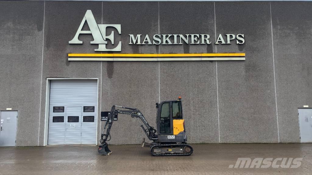 Volvo ECR 25 D Мини-экскаваторы