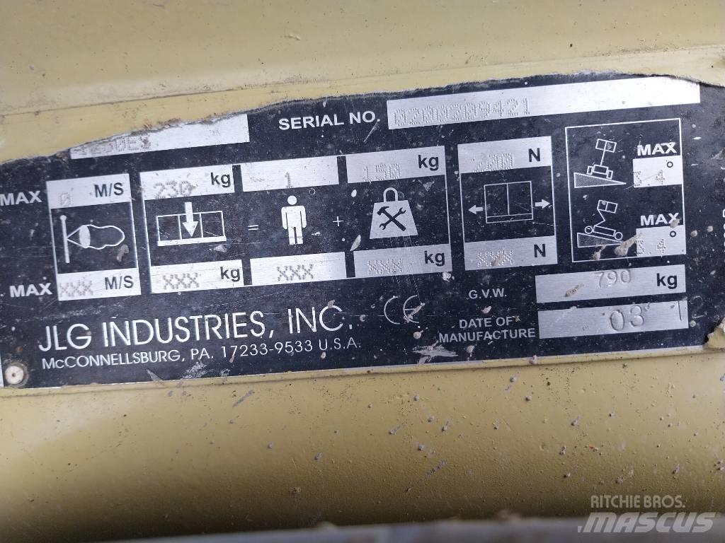 JLG 1230 ES Вертикальные мачтовые подъемники