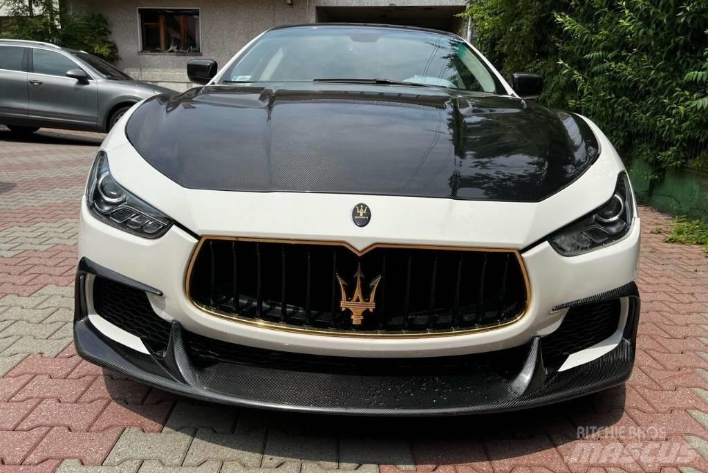 Maserati Ghilbi Легковые автомобили