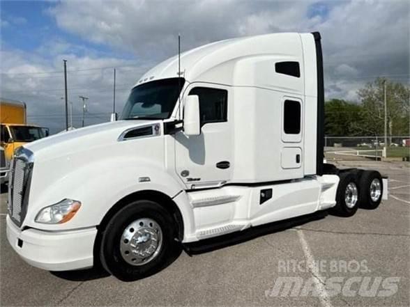 Kenworth T680 Седельные тягачи