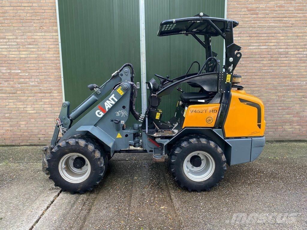 GiANT 452thd Фронтальные погрузчики
