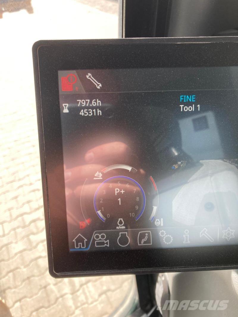 Liebherr R924 Гусеничные экскаваторы