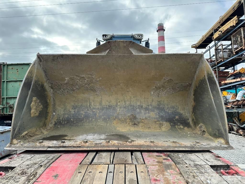 Liebherr L 566 Фронтальные погрузчики